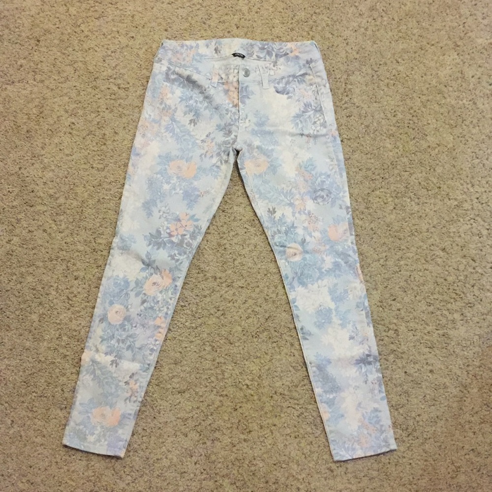 American Eagle Floral Jeans